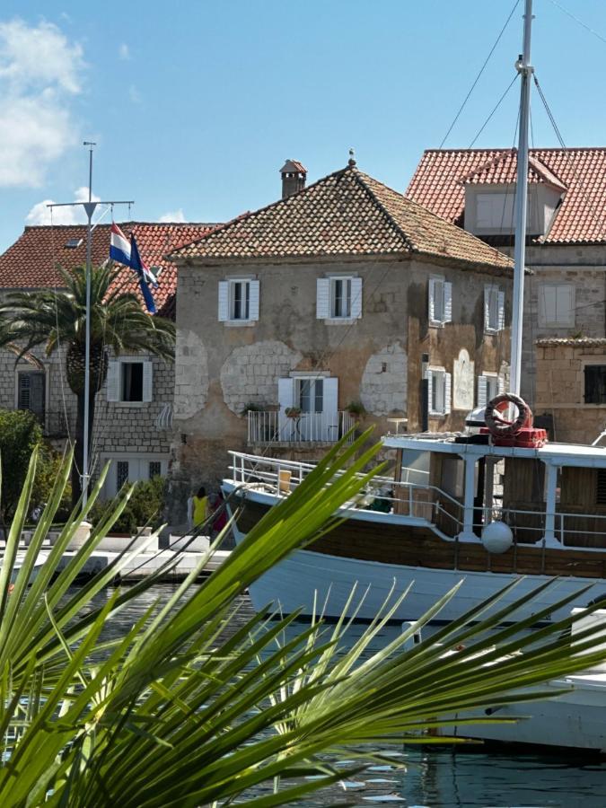 Castel Nonna Franka Apartment Sutivan Exterior foto
