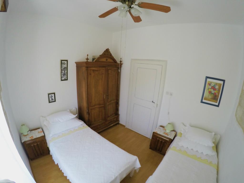 Castel Nonna Franka Apartment Sutivan Exterior foto